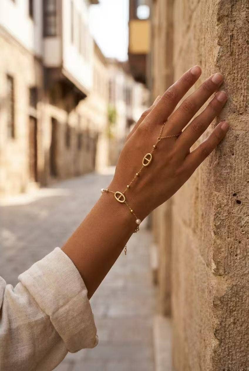 Bracelet de main doré